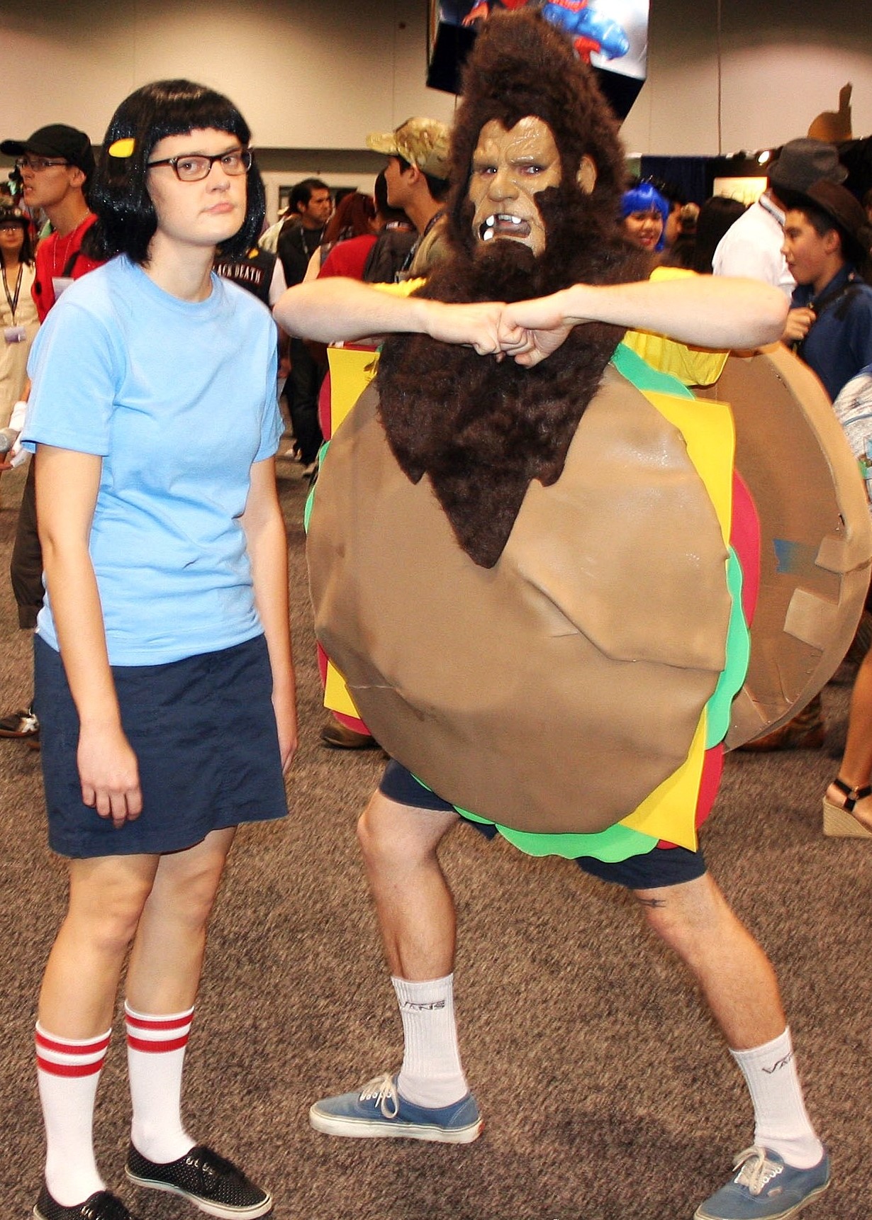 Hey, Good Cookin’! Tina Belcher and Beefsquatch (a.k.a. Gene Belcher) Photo: Twisted Pair Photography, WonderCon Anaheim