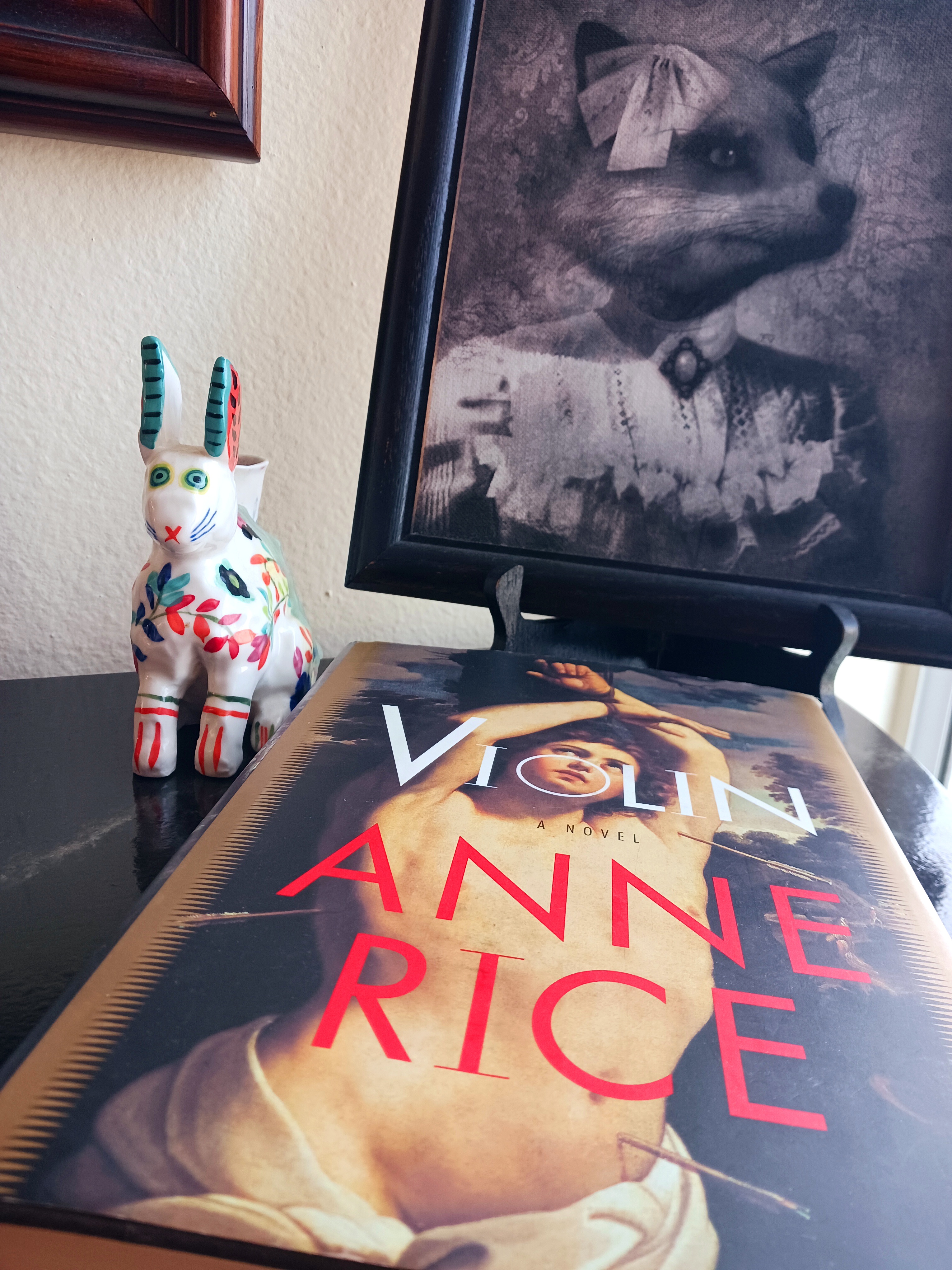 What author read. Authoress Jennifer Susannah Devore's signed copy of Anne Rice's Violin. Photo: JSDevore